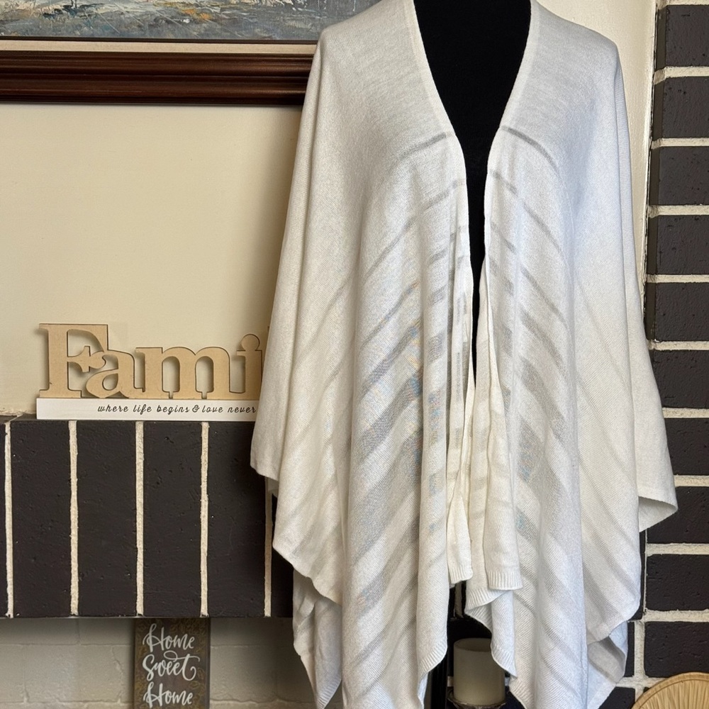 Elegant White Draped Shawl